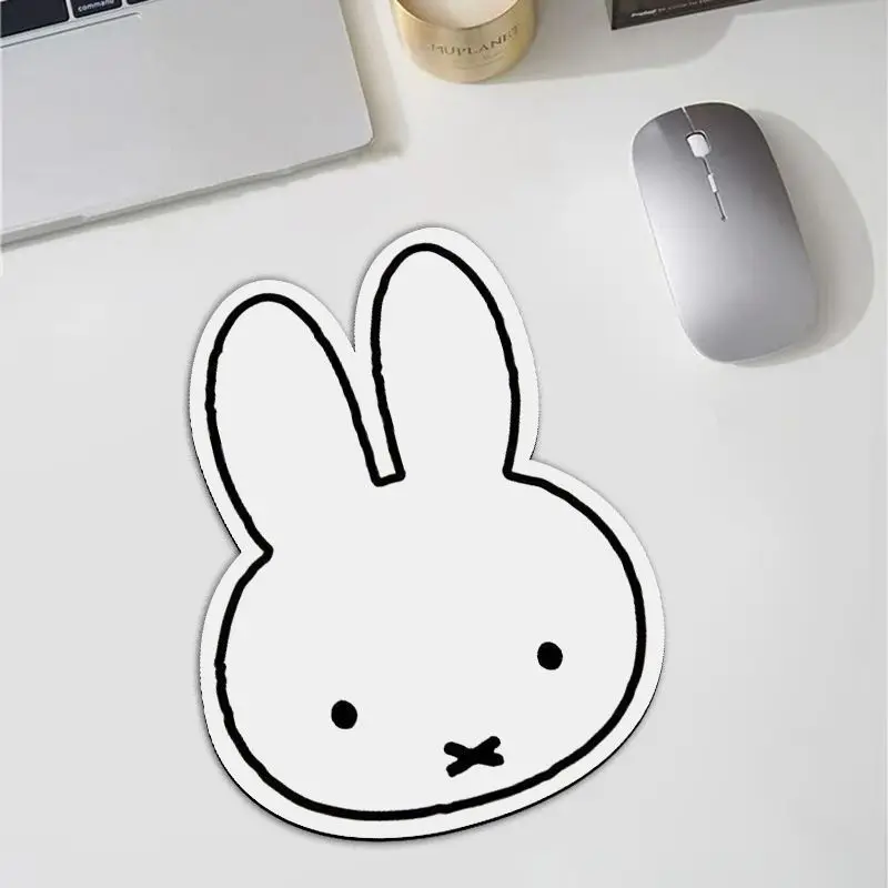 Tapis de souris en forme de la - Office Furniture Brands avis et prix