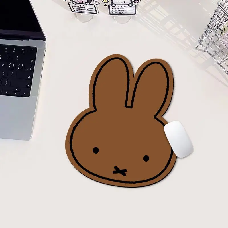 Tapis de souris en forme de la - Office Furniture Brands avis et prix